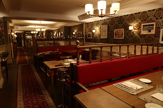 Little London Bar & Grill  (©Foto. Martin Schmitz)